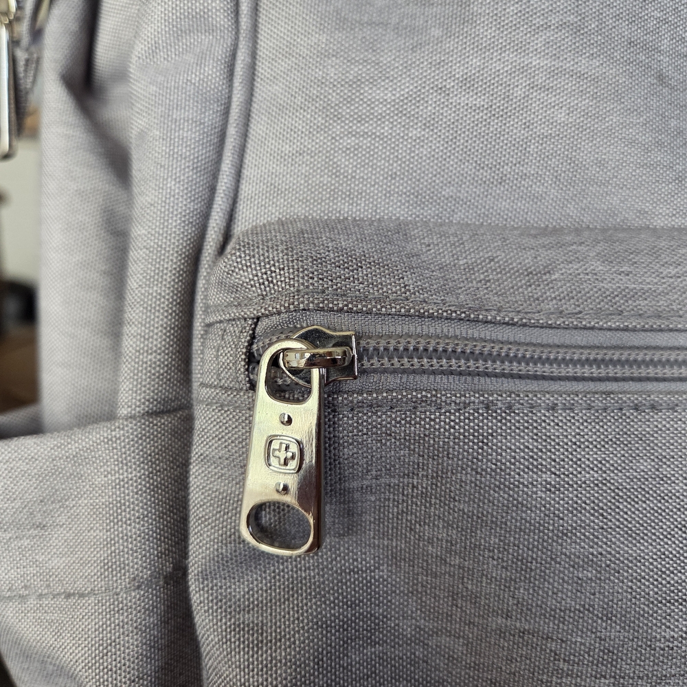 Swissgear Gray Laptop Backpack - Picture 3 of 9